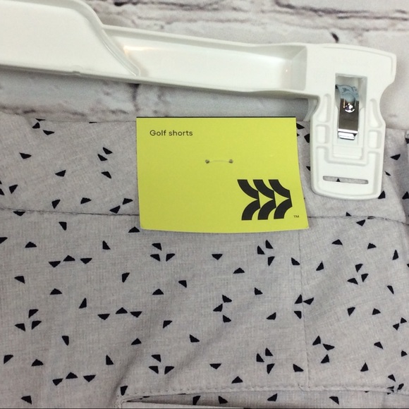 “All in Motion” Men’s Golf Shorts Silver/Black - Picture 5 of 13